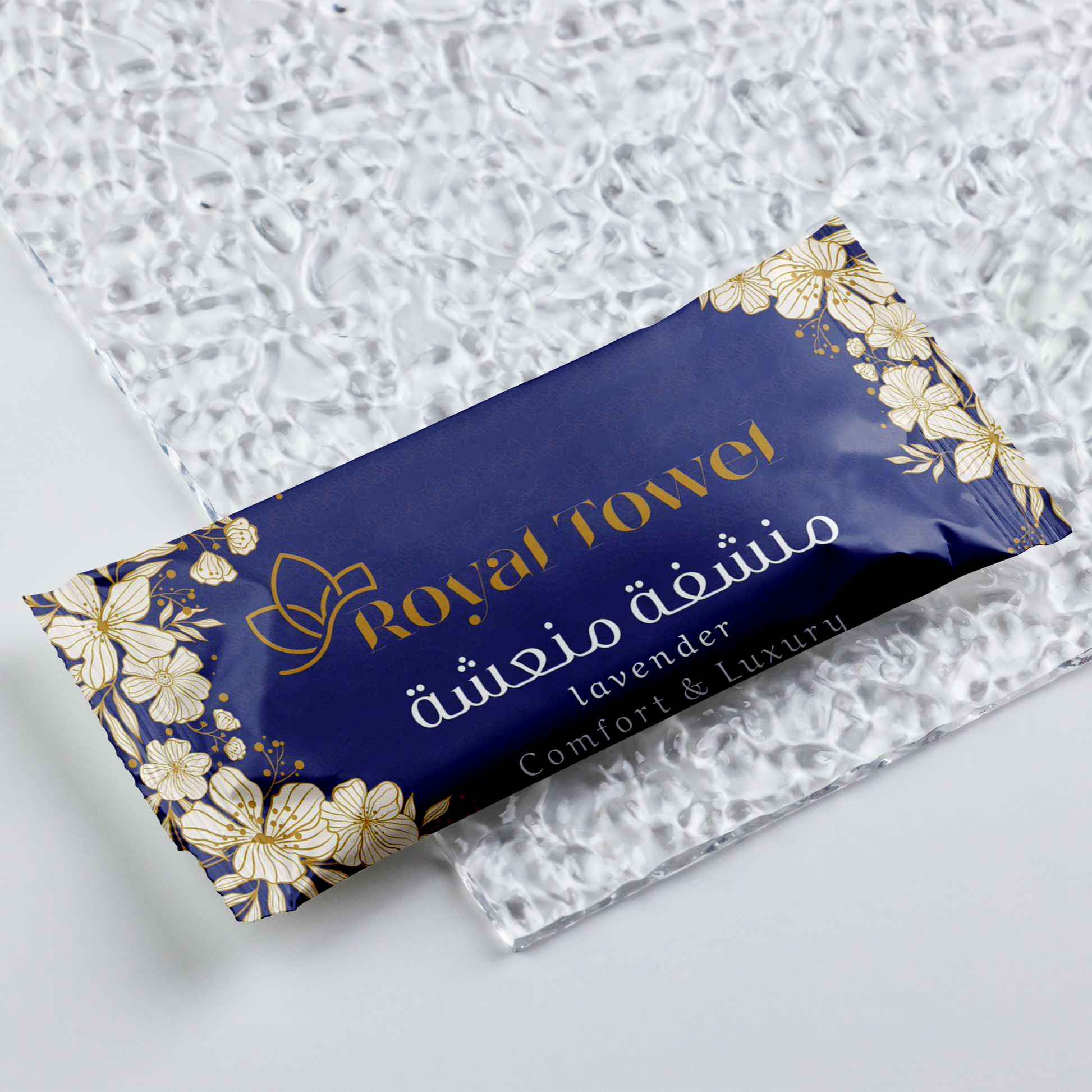 مناديل مبللة بالماء